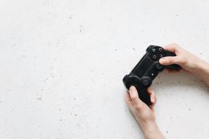 Quanto ganha um desenvolvedor de jogos? Salários e carreira em 2026