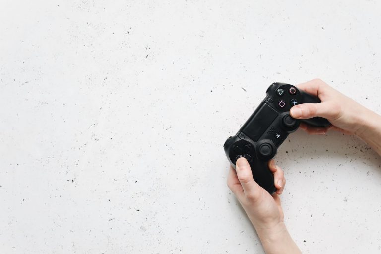 Quanto ganha um desenvolvedor de jogos? Salários e carreira em 2026
